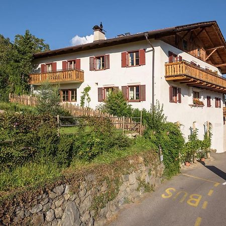 Unterdornerhof Aparthotel Лагундо Екстериор снимка