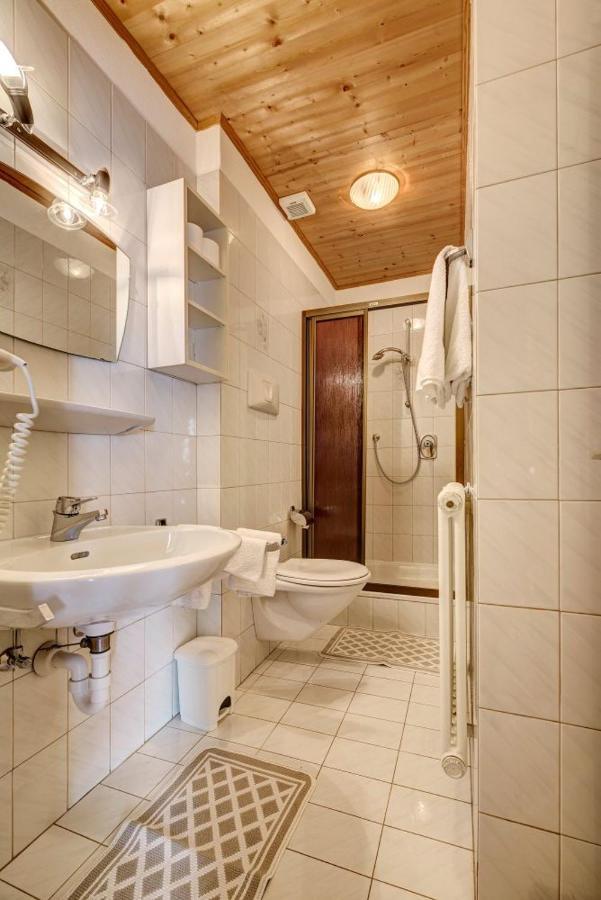 Unterdornerhof Aparthotel Лагундо Екстериор снимка